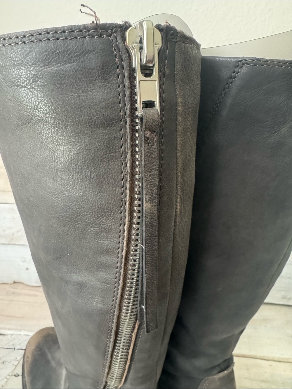 Lucky Brand Tall Distressed Leather Brown Leather Zipper Riding Boots Women’s 8 - Picture 7 of 8